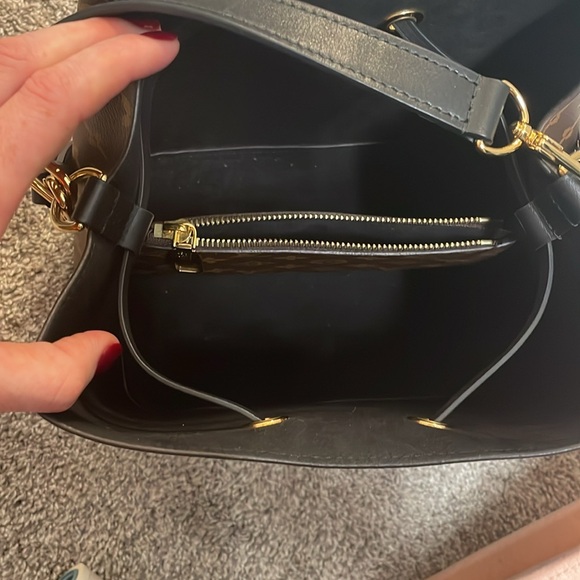 Louis Vuitton Neo Noe MM - Picture 6 of 8